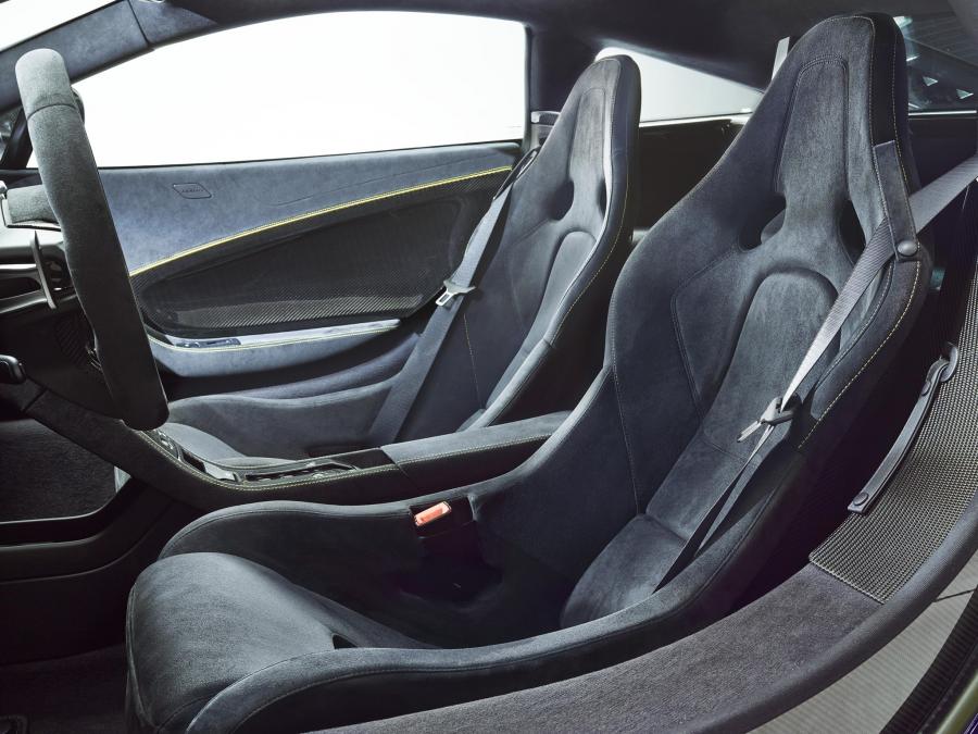 Интерьер McLaren 650S 2014 года  (фото 28 из 30)